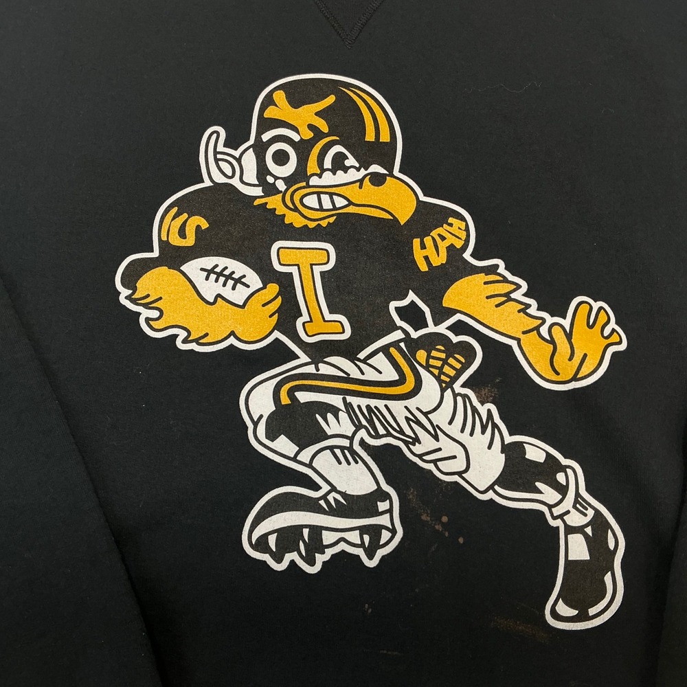 Iowa Hawkeyes Herky the Hawk Football Sweatshirt Black Crewneck Mens Distressed